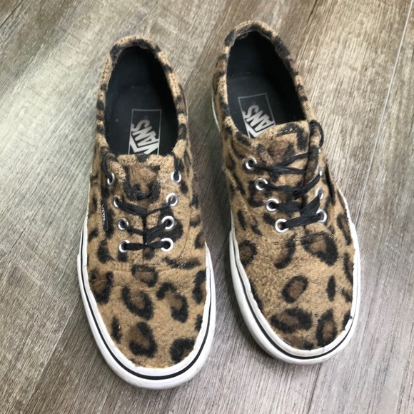vans fuzzy leopard platform
